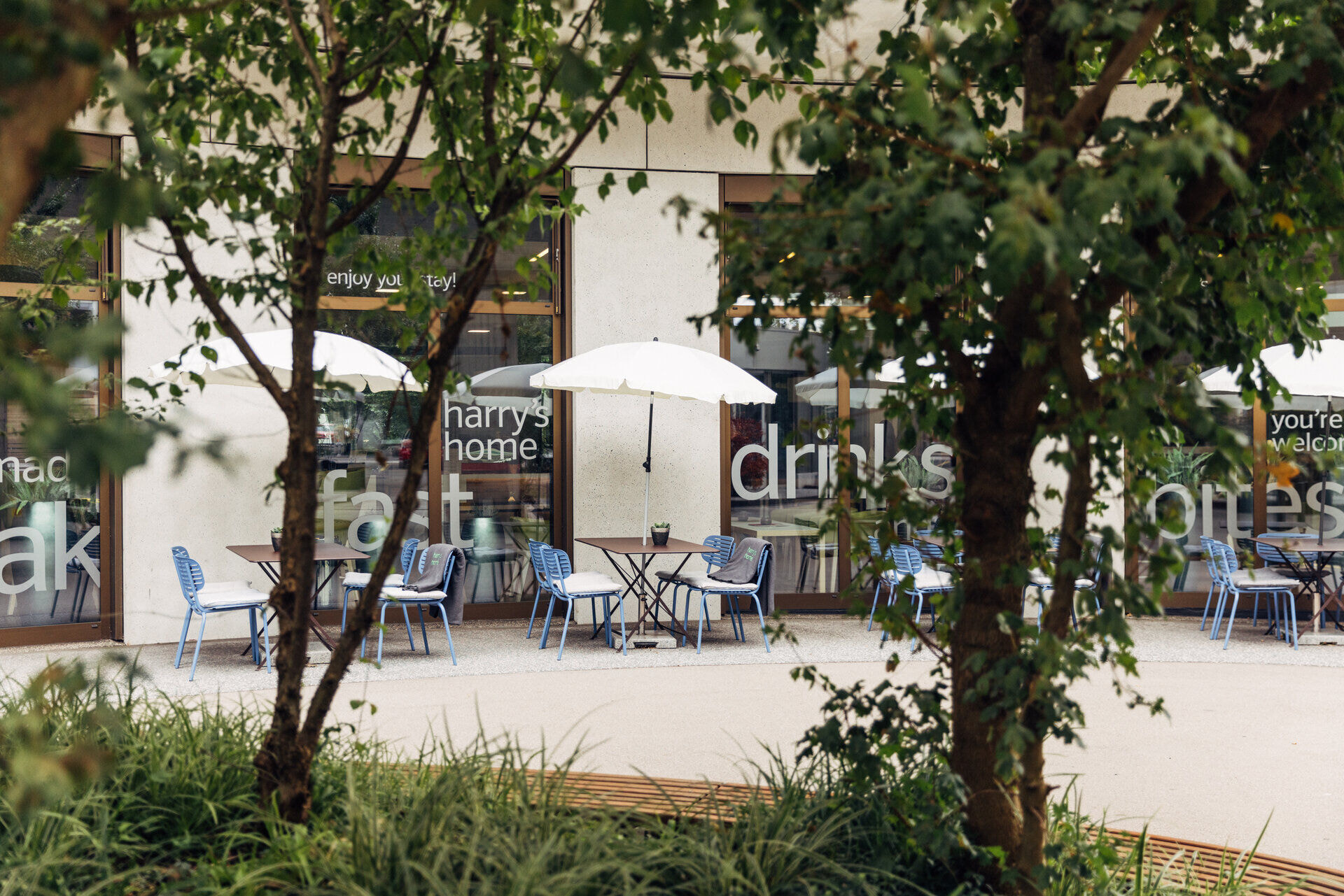 harryshome_wallisellen_23_danielzangerl-_028